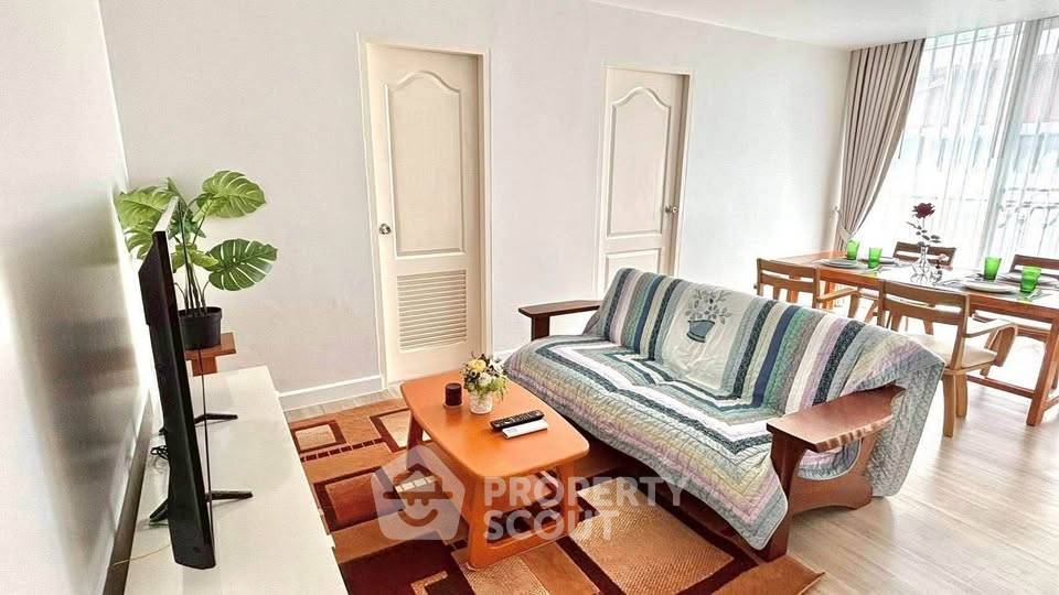 picture Well-Priced 1-BR 52 Sqm Condo At The Fine @ River, BTS Saphan Taksin (ID 3106985) - 2/6