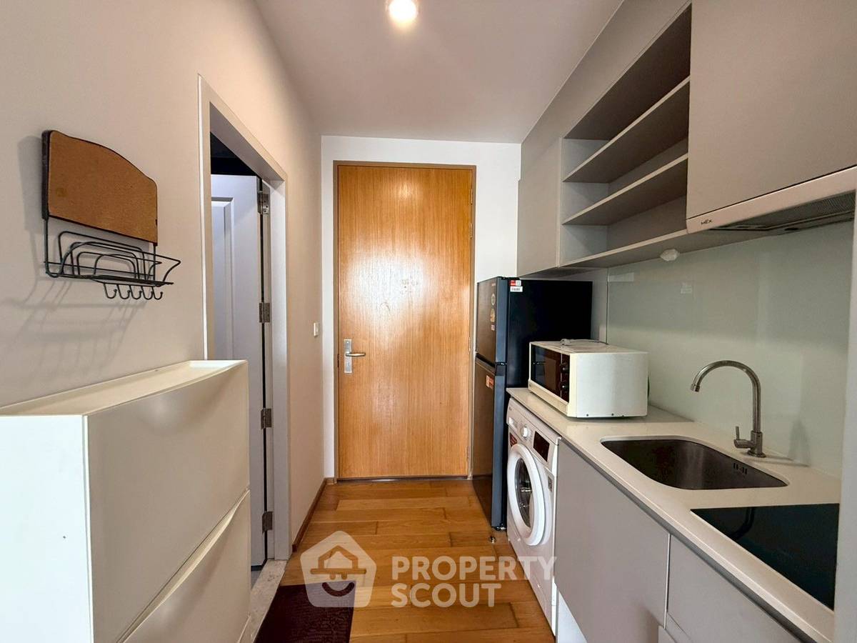 picture 1-BR Condo At Noble Revo Silom Near BTS Surasak (200m) (ID 531336) - 3/17