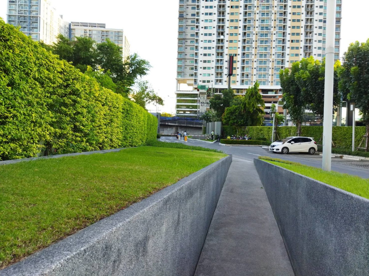 picture CONDO THE BASE Chaengwattana 30sq.m. - 13/14