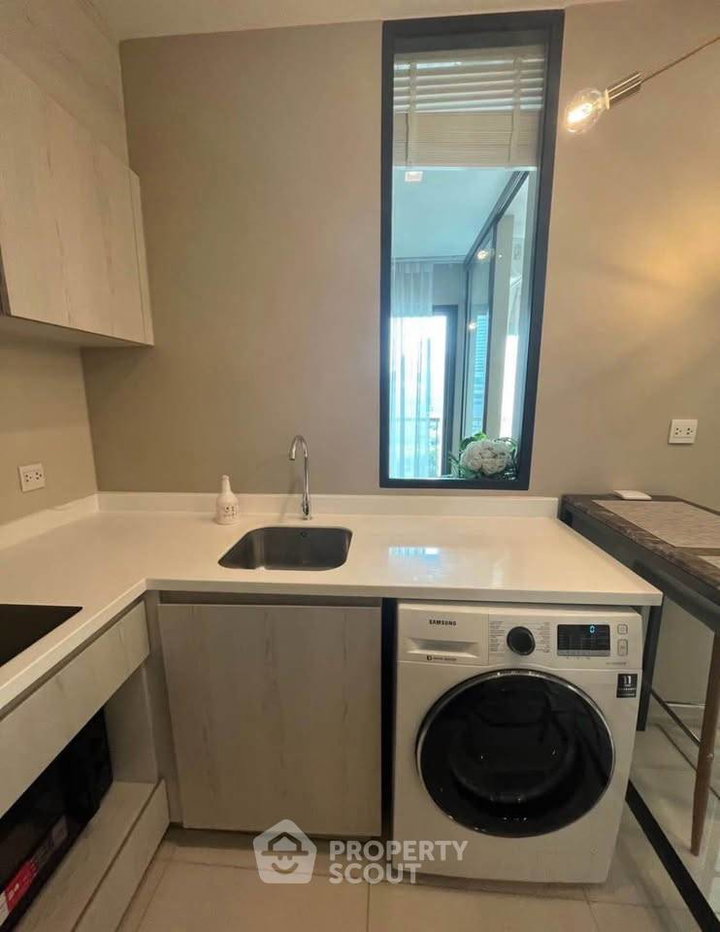 picture 1-BR Condo At Life One Wireless, 14th-Floor Near BTS Phloen Chit (ID 3106402) - 9/10