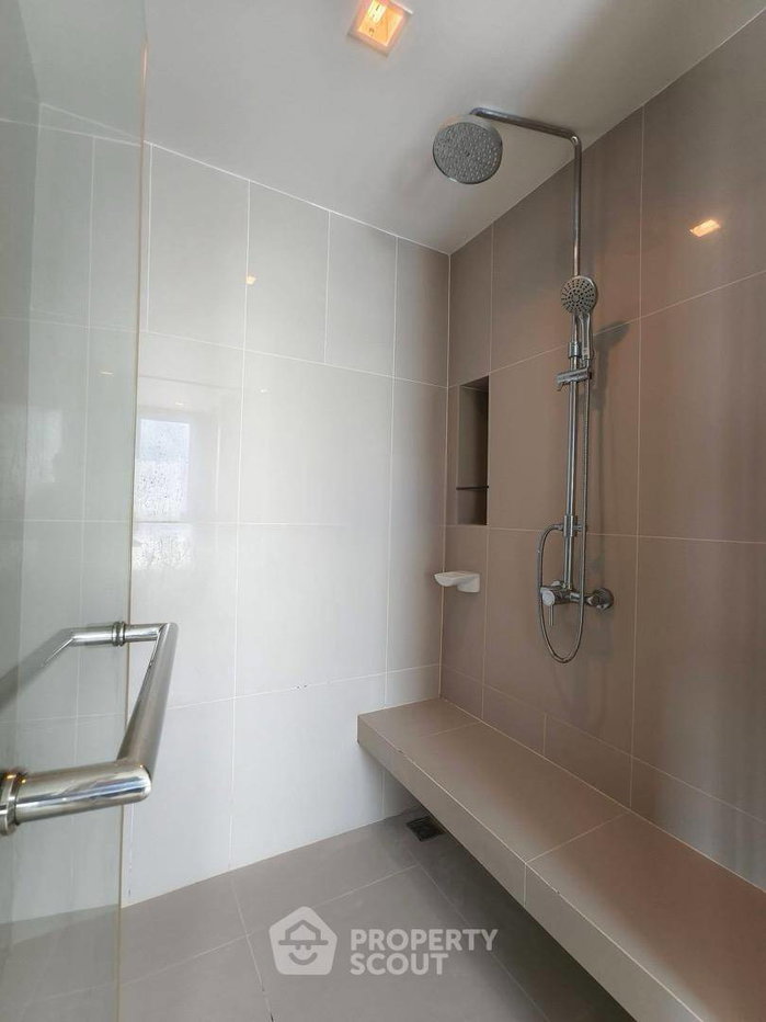 รูป 2 ห้องนอน 67 ตร.ม. ชั้นสูง ที่ Quinn Condo Ratchada 17 ใกล้ MRT สุทธิสาร 400 ม. (ID 2913984) - รูปที่ 10/11