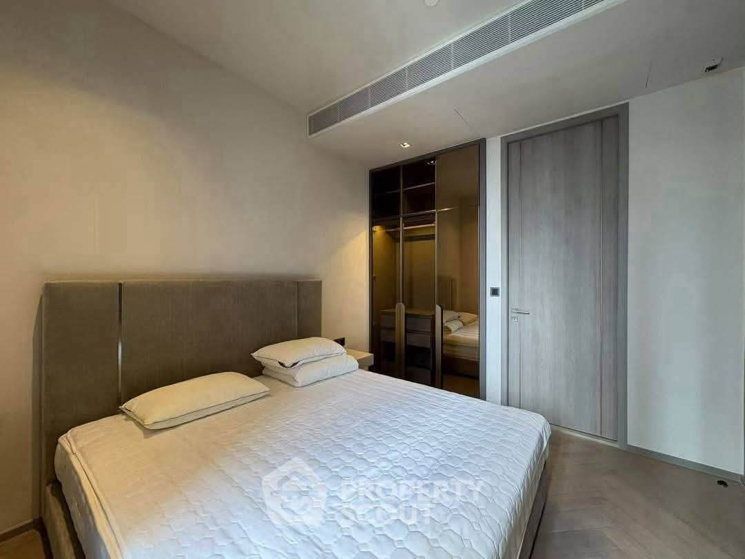 picture 2-BR Condo At The Reserve Sathorn, 22nd-Floor Near BTS Sala Daeng ð (ID 3105751) - 8/13