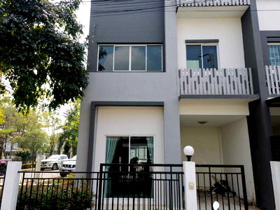Townhouses for sale Don Mueang : 🎉 Special Discount Available 💥 We Welcome All Offers Lio NOV Don Mueang–Chaeng Watthana | Near SRT Lak Hok Station