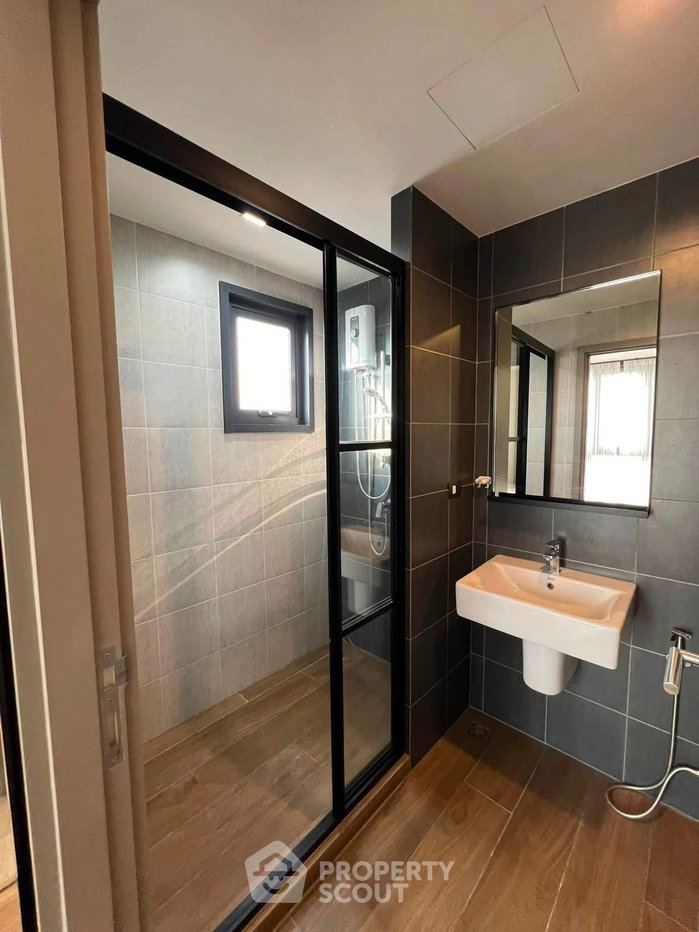 รูป คอนโด 1 ห้องนอน The Base Garden Rama 9 ชั้น 28 ใกล้ ARL รามคำแหง (ID 3105756) - รูปที่ 8/10