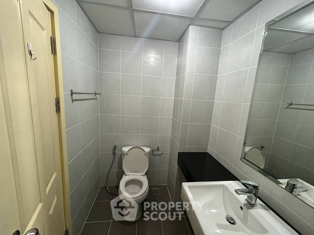 picture Well-Priced 1-BR Condo At Supalai Mare Pattaya, 18th-Floor (ID 3105704) - 11/17