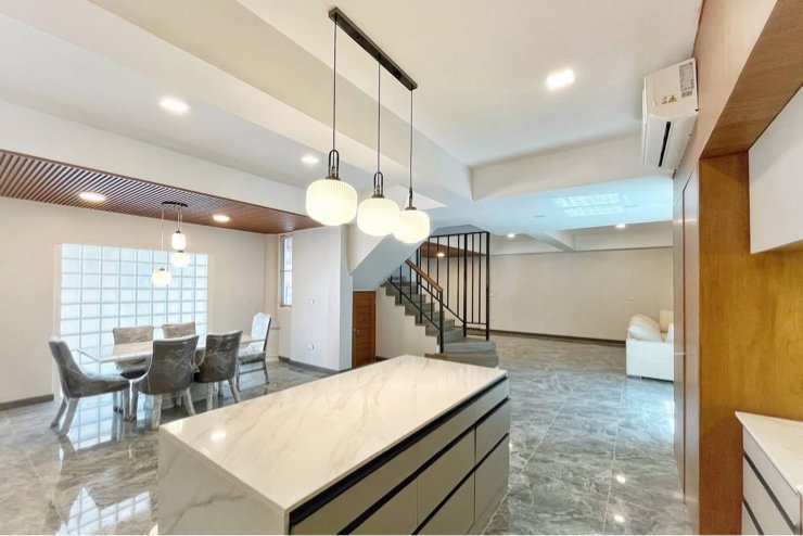 picture 🏡 5-story detached house for rent, Thonglor Soi 25. 🐶 Pets allowed | Suitable for home office/company registration | Ready to move in. - 3/13