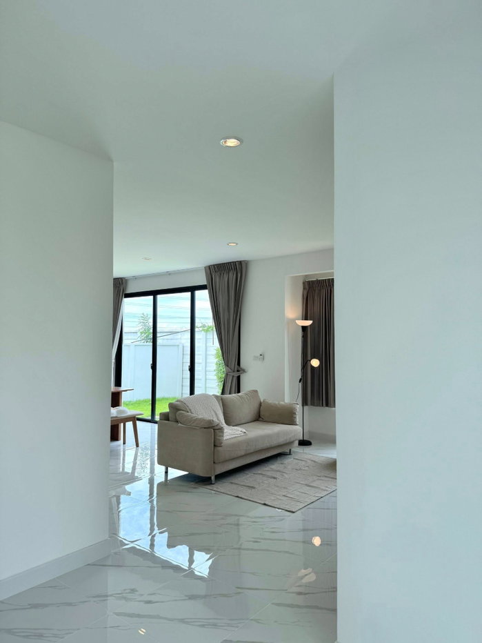 picture 🏠 House for Rent | Como Bianca II Bangna Property Code | LNP-H1095 - 8/16