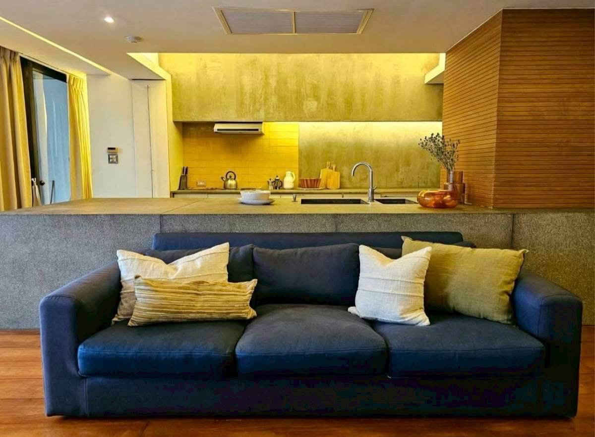 picture Royal Place 1 | Spacious Loft-Style Studio | 73 sq.m. | 5 Minutes to BTS Ratchadamri - 8/26