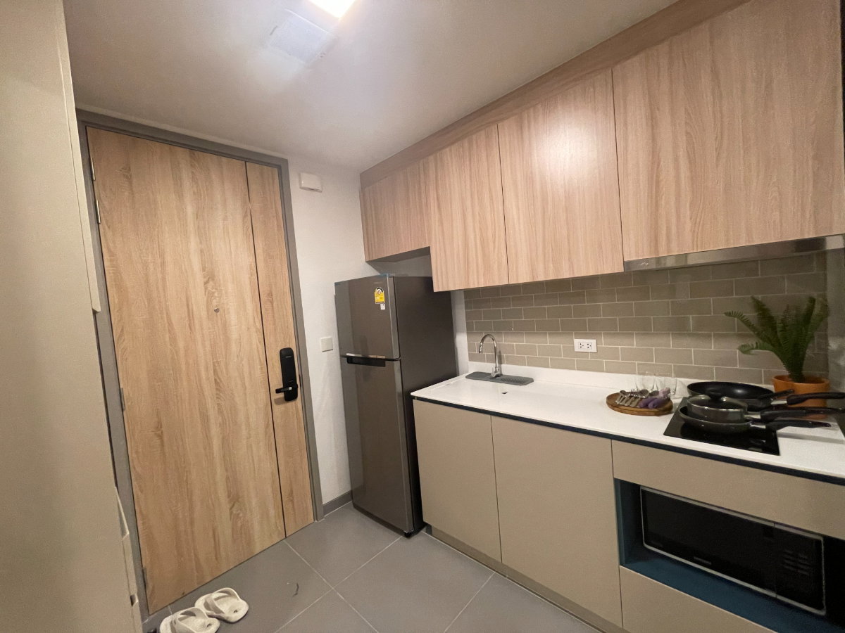 picture [Best Budget] High-Spec Condo with Pool & Gym - Fully Furnished + Free Wi-Fi! - 10/41