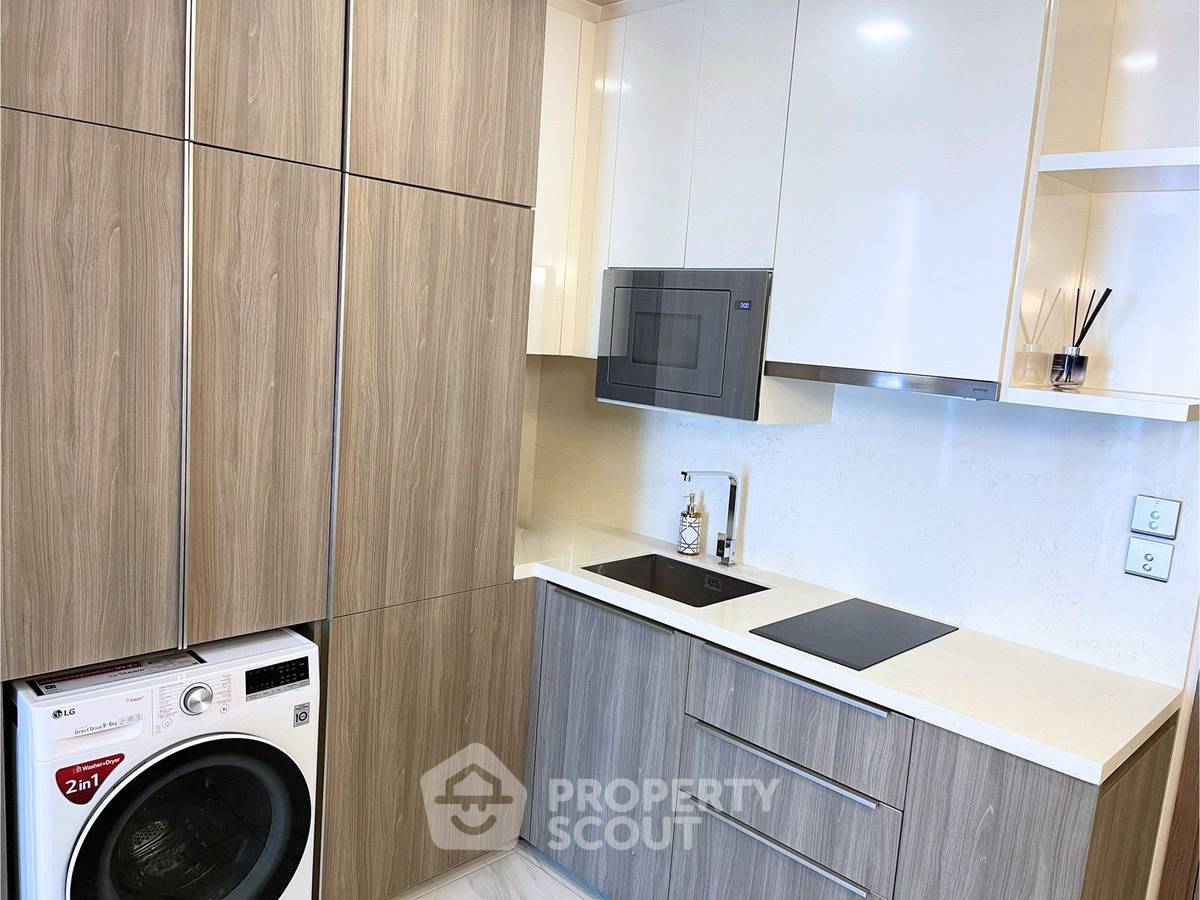picture 10th-Floor 1-BR 35 Sqm Condo At Celes Asoke, 50m To MRT Sukhumvit (ID 3102627) - 3/6