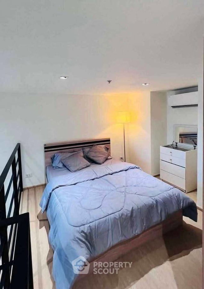 picture High-Floor 1-BR 30.6 Sqm At Na Reva Charoennakhon, BTS Pho Nimit (ID 3108258) - 5/9