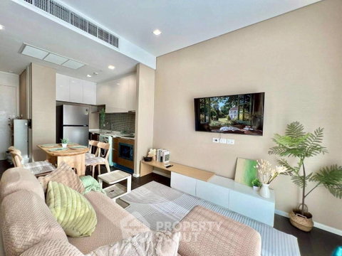 High-Floor 2-BR 57 Sqm The Saint Residences, 100m MRT Phahon Yothin (ID 2778331)
