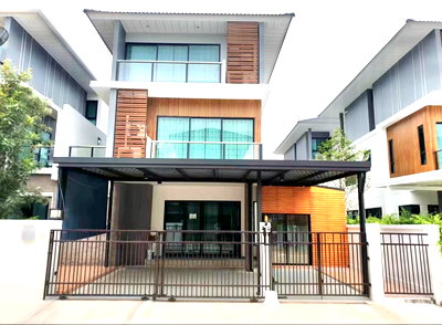 เช่าบ้านแฝด ถนนลาดพร้าว : ให้เช่าบ้านศุภาลัย เอสเซ้นส์ ลาดพร้าว 107 (Supalai Essence Ladprao 107) 