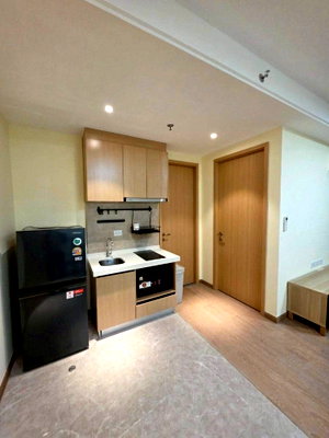 คอนโดให้เช่า : ⭐ Rare Unit! Regal Condo สาทร–นราธิวาส ห้องใหญ่ 37.54 ตร.ม. เพียง 18,000 บาท พร้อมเข้าอยู่ 20 ส.ค.69