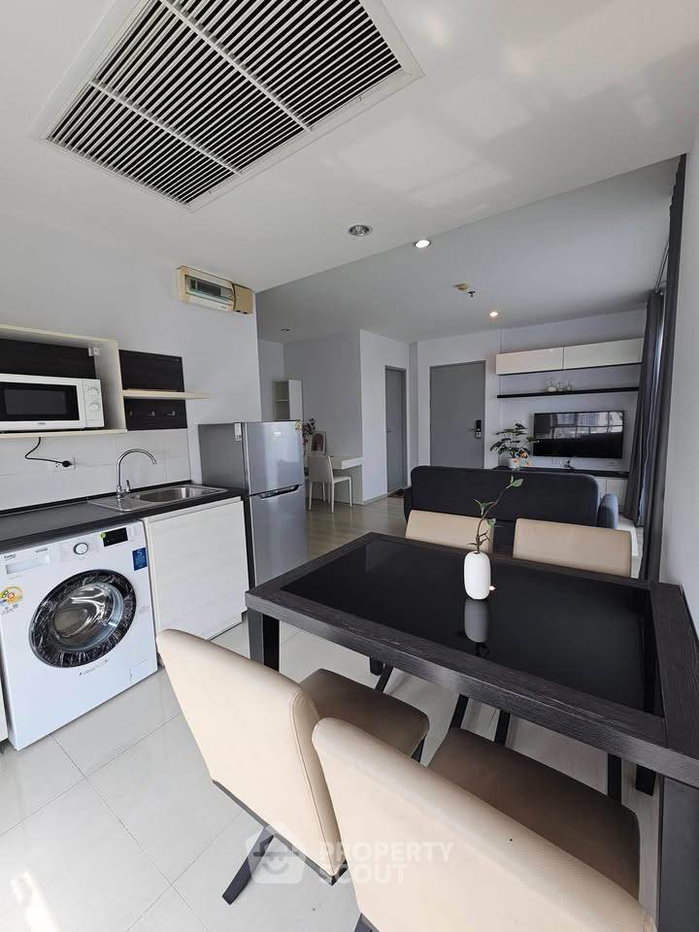 picture 2-BR 65 Sqm Condo At Life Ratchadapisek, 400m to MRT Huai Khwang (ID 3103848) - 8/10