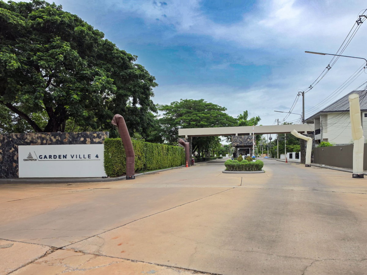 รูป ขายบ้านเดี่ยวลักชัวรี่ 4 ห้องนอน 5 ห้องน้ำ 109.9 ตร.วา พื้นที่ใช้สอย 448 ตร.ม. | ฉัตรเพชร ลักชัวรี่ คัสตอมไมซ์ ถนนเหล่านาดี ขอนแก่น - รูปที่ 16/20