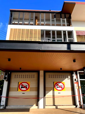 อาคารพาณิชย์ สถานีรถไฟบุรีรัมย์ : ขายด่วน อาคารพาณิชย์2ชั้นสภาพนางฟ้า + ที่ดินถมแล้วผืนใหญ่ด้านหลัง (รวมเนื้อที่กว่า 108.5ตรว.ทำเลทองเมืองบุรีรัมย์เหมาะลงทุนและอยู่อาศัย