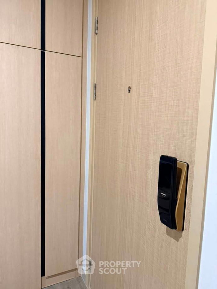 picture 1-BR Condo At The Shade Sathorn 1, MRT Khlong Toei (ID 3105938) - 3/16