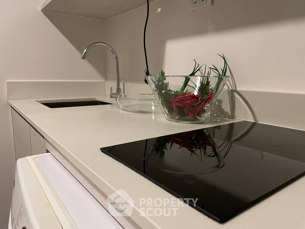 picture 1-BR 48 Sqm Metroluxe Phaholyothin - Suthisan, 300m to MRT Chatuchak Park (ID 3105852) - 5/20