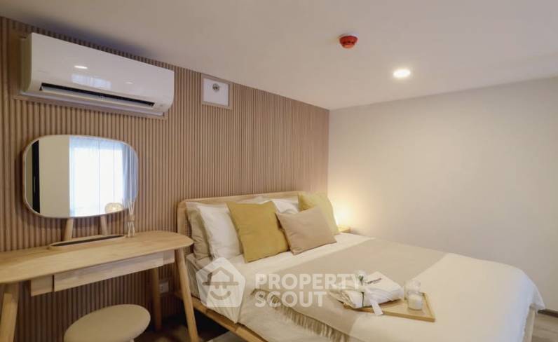 picture 2-BR Condo At SOHO Bangkok Ratchada | 200m to MRT Huai Khwang (ID 3093798) - 3/10
