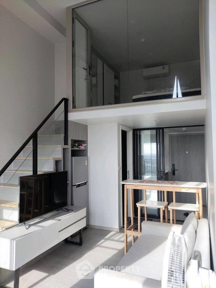 picture 1-BR Condo, Origin Plug & Play Ramkhamhaeng Triple Station, Hua Mak (ID 3105699) - 1/11