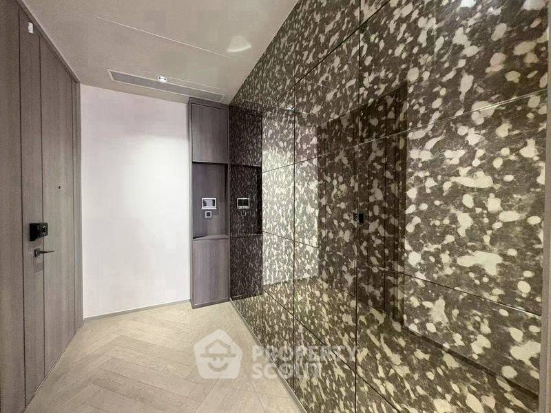 รูป คอนโด 2 ห้องนอนให้เช่า The Reserve Sathorn ชั้น 22 ขนาด 114 ตร.ม. ใกล้ BTS ศาลาแดง (ID 3105718) - รูปที่ 13/13