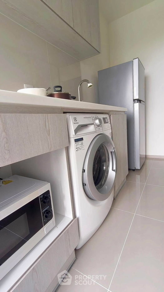 picture 1-BR Condo, Life Asoke, Near ARL Makkasan (300m) (ID 3106460) - 8/10