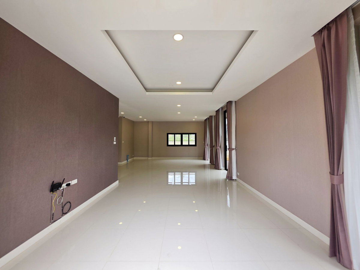 รูป ขายบ้านเดี่ยวลักชัวรี่ 4 ห้องนอน 5 ห้องน้ำ 109.9 ตร.วา พื้นที่ใช้สอย 448 ตร.ม. | ฉัตรเพชร ลักชัวรี่ คัสตอมไมซ์ ถนนเหล่านาดี ขอนแก่น - รูปที่ 8/20