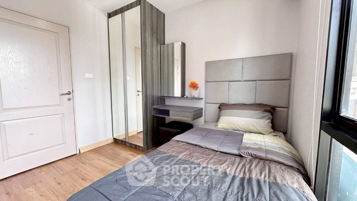 picture 2-BR Condo At The Unique Ladprao 26, 7th-Floor Near MRT Ratchadaphisek (ID 3051412) - 2/3