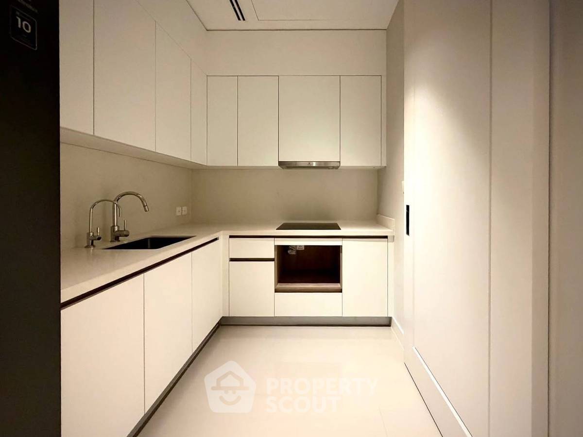 picture 3-BR 218 Sqm Condo At One 89 Wireless, 200m To MRT Lumphini (ID 3106327) - 11/14