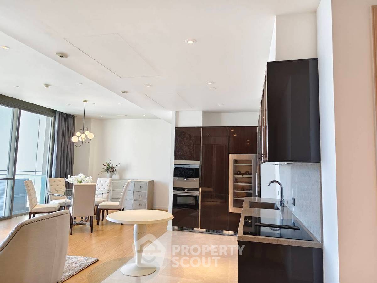 รูป คอนโด 4 ห้องนอน Magnolias Waterfront Residences ชั้นสูง ใกล้ BTS สะพานตากสิน (ID 3030793) - รูปที่ 3/7