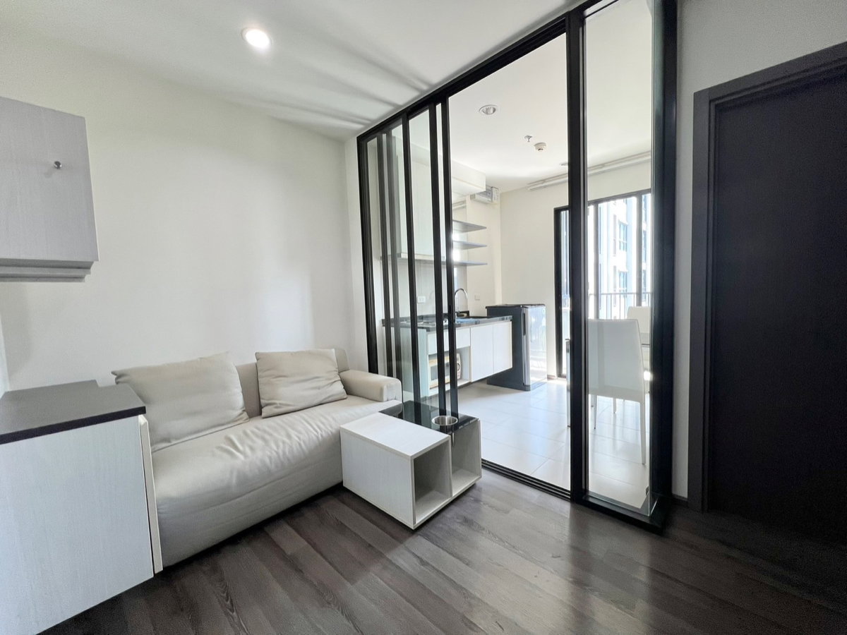 รูป ให้เช่า The Base Park East Sukhumvit 77 ห้องสวย คลีนๆ วิวสระ 30 ตร.ม. ชั้น 7 พร้อมเข้าอยู่ - รูปที่ 4/10