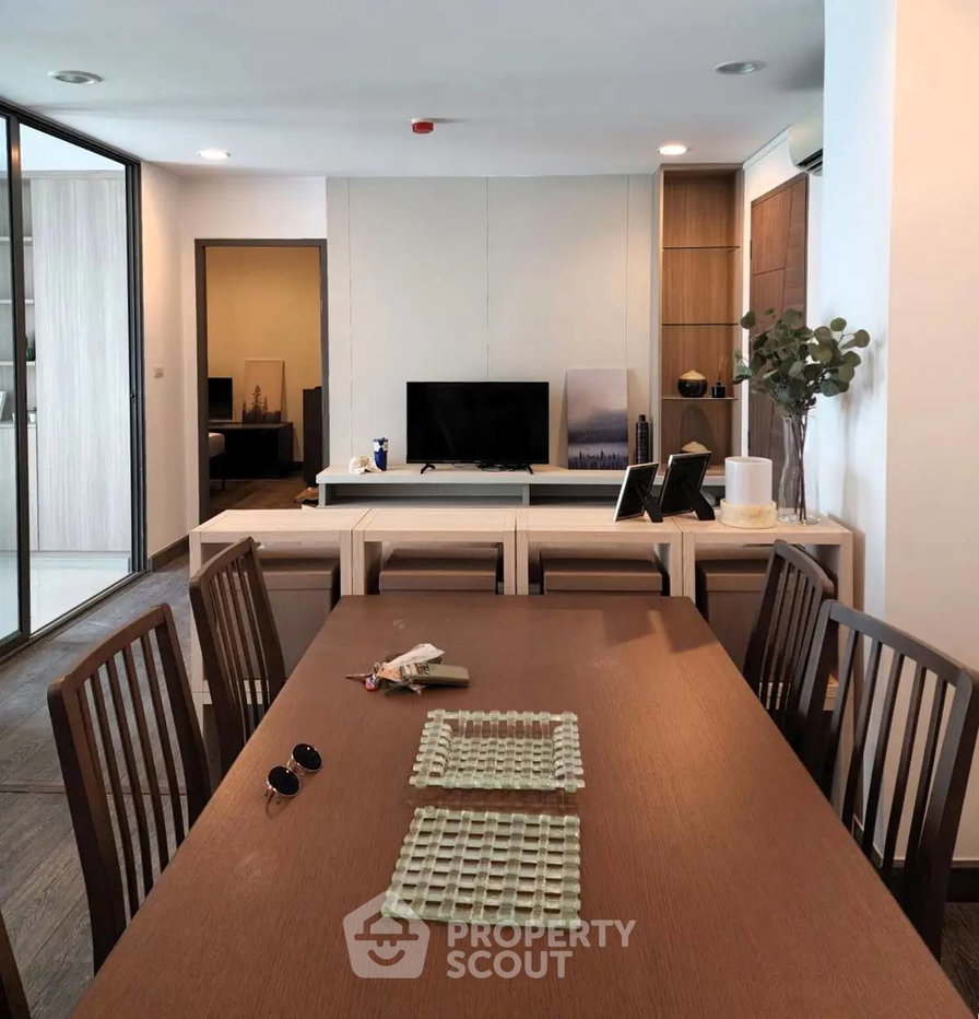 รูป คอนโด 2 ห้องนอน 83 ตร.ม. ที่ Rende Sukhumvit 23 ใกล้ MRT สุขุมวิท (300 ม.) (ID 3069964) - รูปที่ 2/10