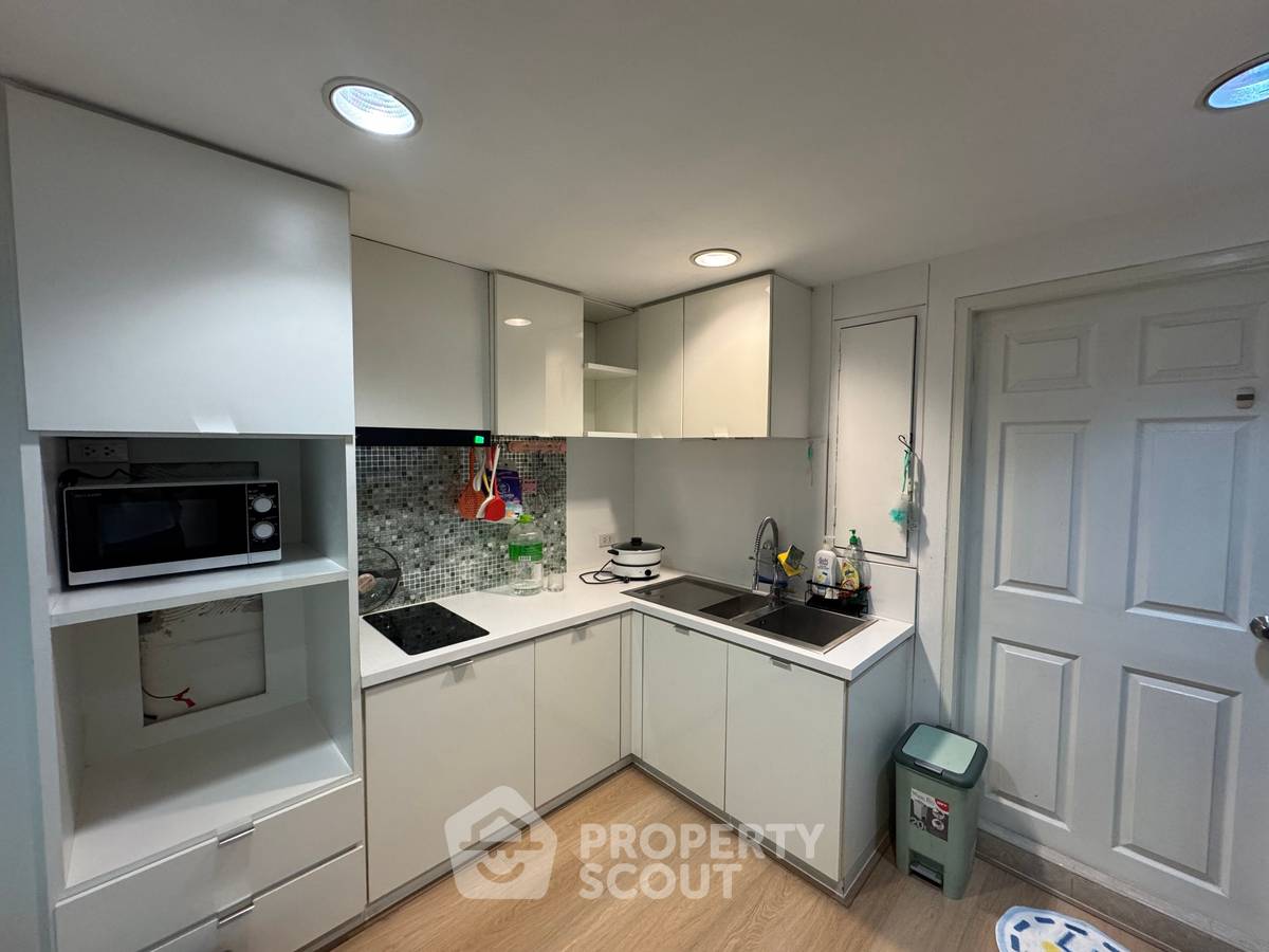 picture 2-BR Condo For Rent In Lumpini Suite Ratchada-Rama 3, Near Chong Nonsi (ID 2085263) - 19/24