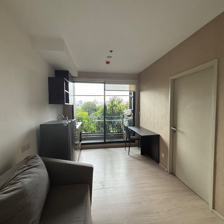 picture For rent * The Gallery Bearing NearBTS 1bedroom with balcony and garden view - 3/20