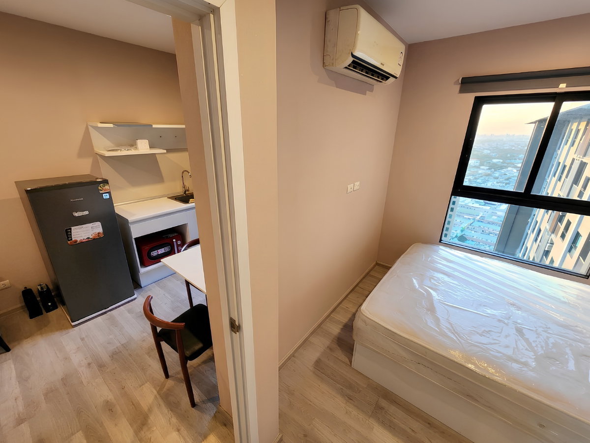 รูป **ห้องว่างครับ ทิศเหนือ รีโนเวทใหม่ มีเครื่องซักผ้า**ให้เช่า: พลัมคอนโด เซ็นทรัล สเตชั่น** มาดูนะเดี๋ยวไปก่อน!! ชั้นสูงวิวสวย SN490.88 - รูปที่ 11/90