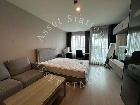 💎 Life Ladprao, high-floor unit with city view, fully furnished and ready to move in. Located next to BTS Ha Yaek Ladprao station.