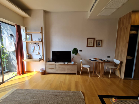 Siamese Exclusive Sukhumvit 31 Condo in High-potential, Central City Location