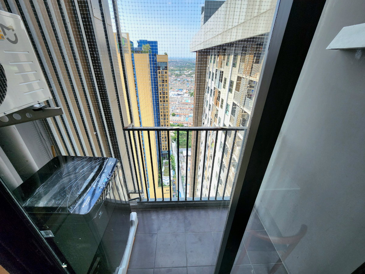 รูป **ห้องว่างครับ ทิศเหนือ รีโนเวทใหม่ มีเครื่องซักผ้า**ให้เช่า: พลัมคอนโด เซ็นทรัล สเตชั่น** มาดูนะเดี๋ยวไปก่อน!! ชั้นสูงวิวสวย SN490.88 - รูปที่ 31/90