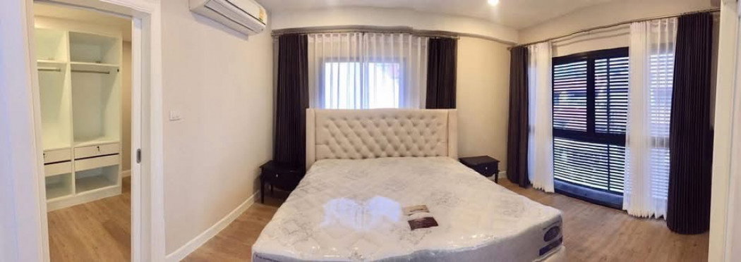 รูป ให้ เช่า ทาวน์โฮม 3 ชั้น เอกมัย | 3 ห้องนอน 4 ห้องน้ำ | 350 ตร.ม. | จอดรถ 3 คัน | เริ่มต้น 90,000 บาท-เดือน - รูปที่ 9/10