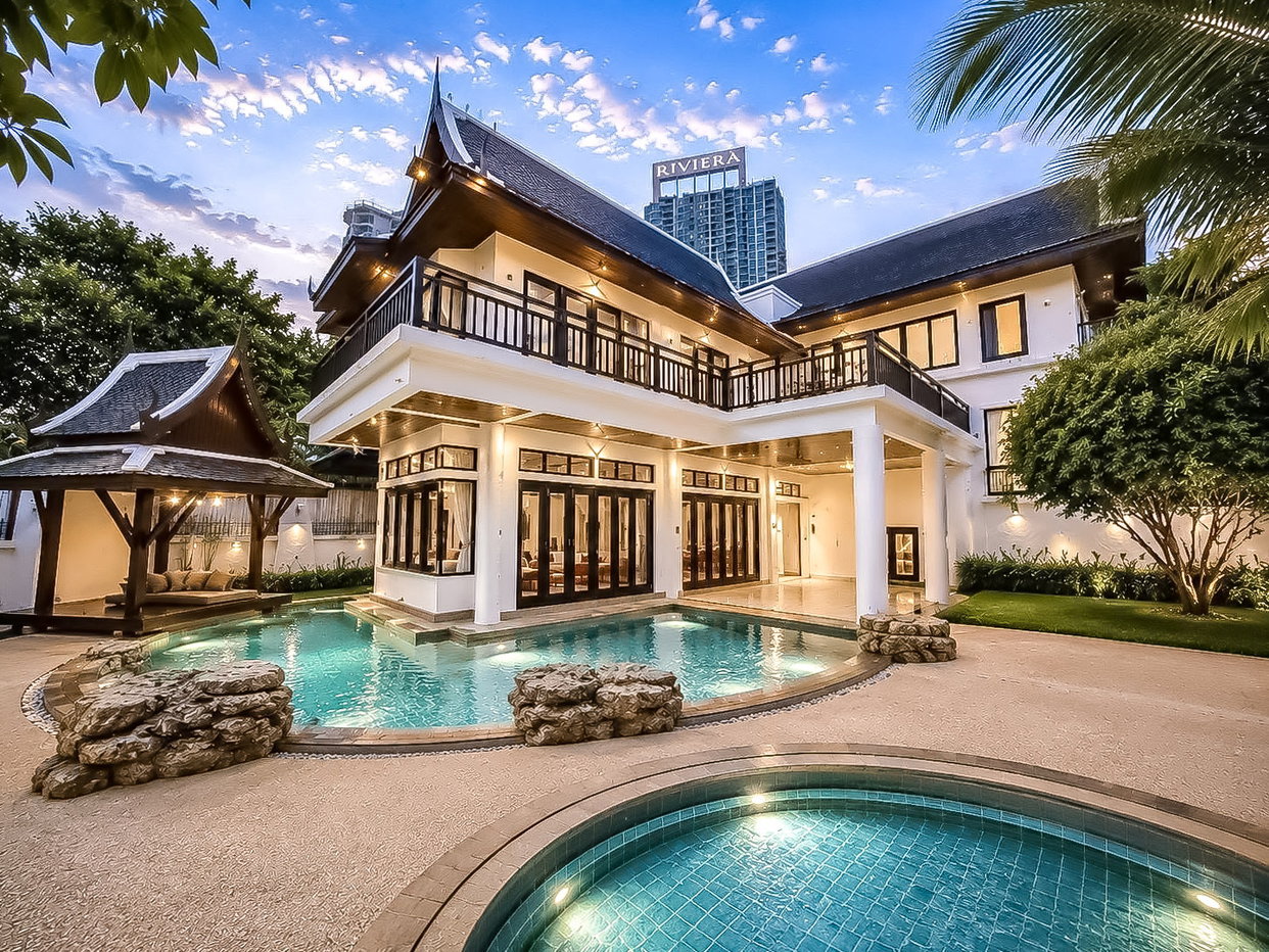 picture Thai Modern Pool Villa for Rent Na Jomtien Pattaya 4Bedroom - 14/15
