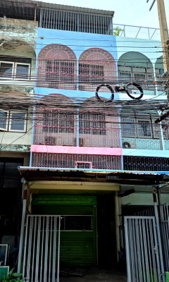 Shophouses for rent Tesco Lotus Srinakarindra : For Rent  Commercial Building at Sukhumvit113 Bts Samrong Station