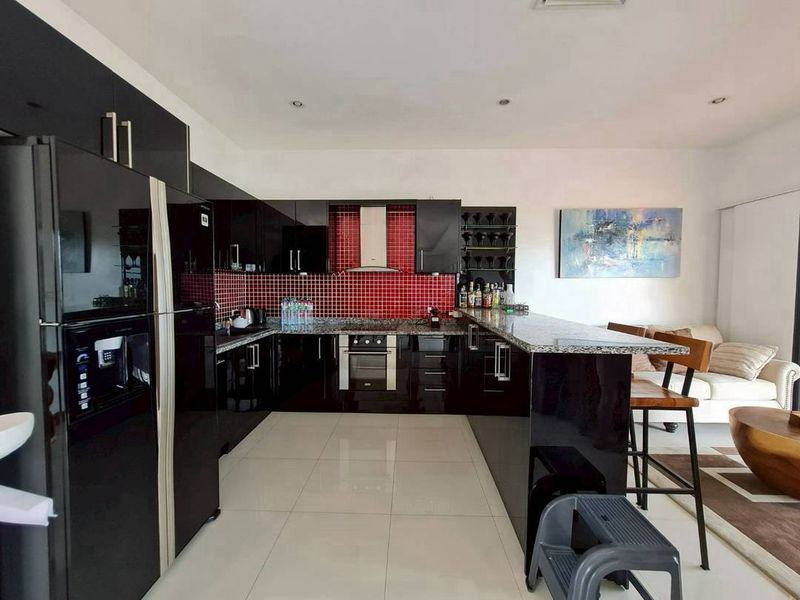 picture Luxury beachfront pool villa in Bang Saray, Chonburi. - 7/20