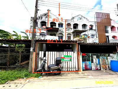 ทาวน์โฮม ถนนรามอินทรา : ทาวน์เฮ้าส์ 23.8 ตร.วา เขตมีนบุรี กรุงเทพมหานคร 2.5M