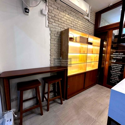 เช่าพื้นที่ขายของ เขตบางรัก : เช่าพื้นที่เชิงพาณิชย์  สีลม แกรนด์ เทอเรส BTS-ศาลาแดง สีลม เขต บางรัก กรุงเทพ CX-164604 ✅ ทักไลน์ @connexproperty ตอบทันที ทีมงานมืออาชีพ ✅