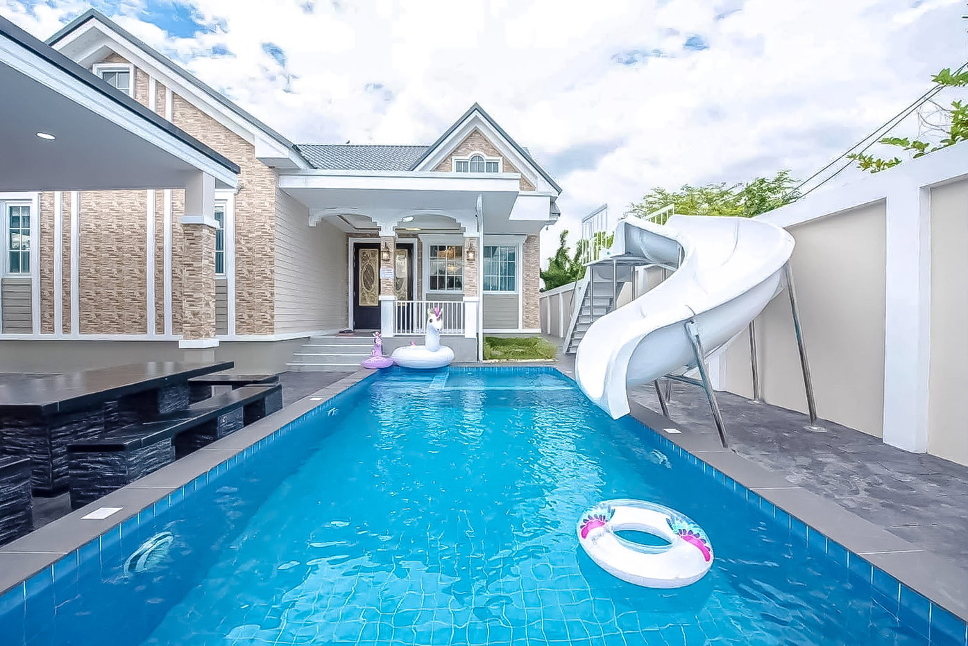 รูป Luxury House for Sale Mabprachan East Pattaya 3 Bedroom - รูปที่ 13/14
