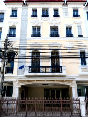 Townhouses for sale Thailand Nursing and Midwifery Council : For Sale Townhouse/Townhome  , Baan Klang Muang Monte - Carlo , Lat Yao , Chatuchak , Bangkok , CX-165694 ✅ Live chat with us ADD LINE @connexproperty ✅