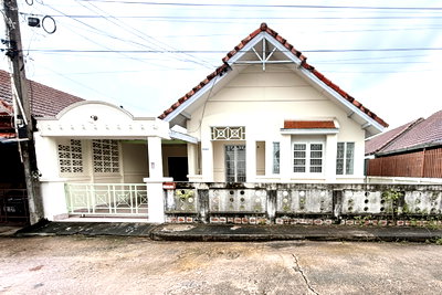 Houses for sale Thetsaban Songkhro Road : Single house for sale, Family Park Village, Chonburi (Family Park), ready to move in