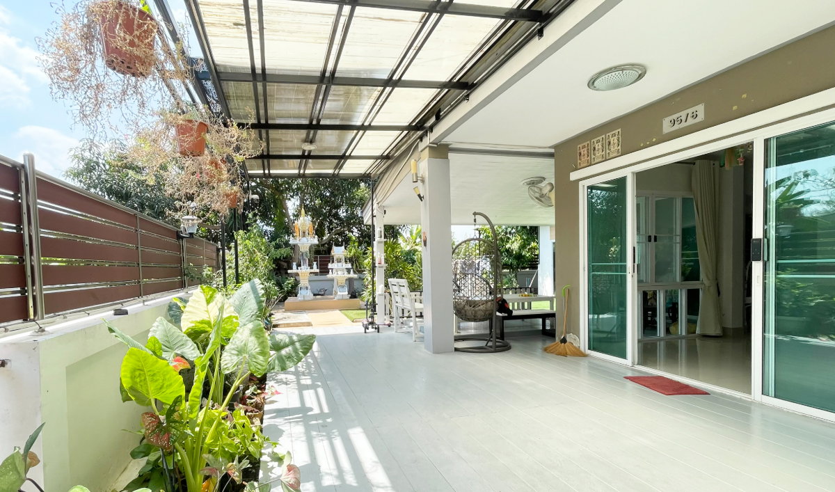 รูป ขายบ้านเดี่ยว 2 ชั้น บ้านบึง ชลบุรี หมู่บ้านบูรพาเมาท์เท่น หลังมุม มีสระว่ายน้ำส่วนตัว - รูปที่ 3/20