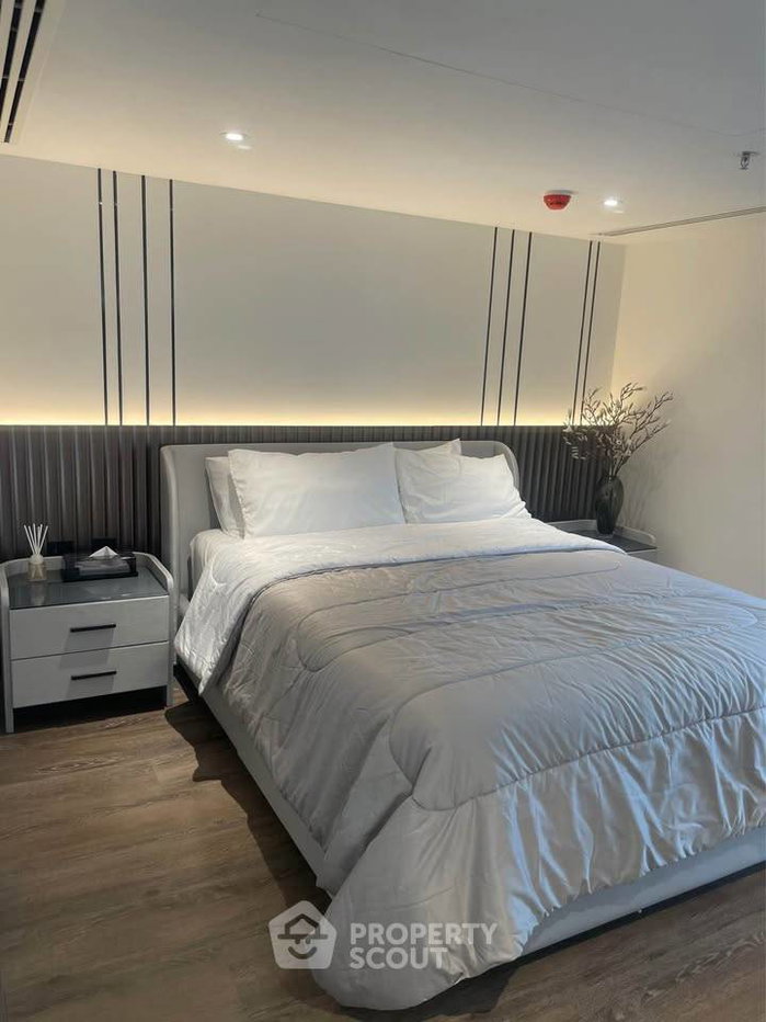 picture 3-BR 180 Sqm Condo At Park Origin Chula-Samyan, MRT Hua Lamphong (ID 3107519) - 15/17